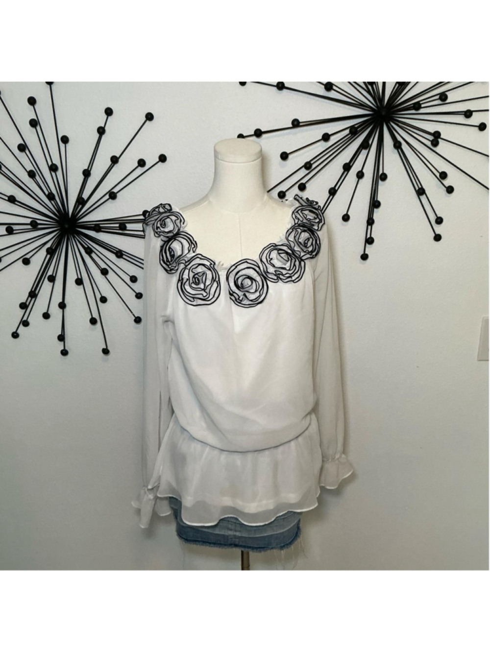 Simply Liliana White Sheer Floral Rosette Blouse Long Sleeve Size Large